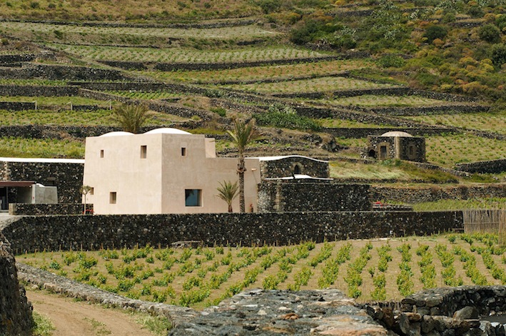 hebd_donnafug1_pantelleria.jpg hebd_donnafug1_pantelleria.jpg