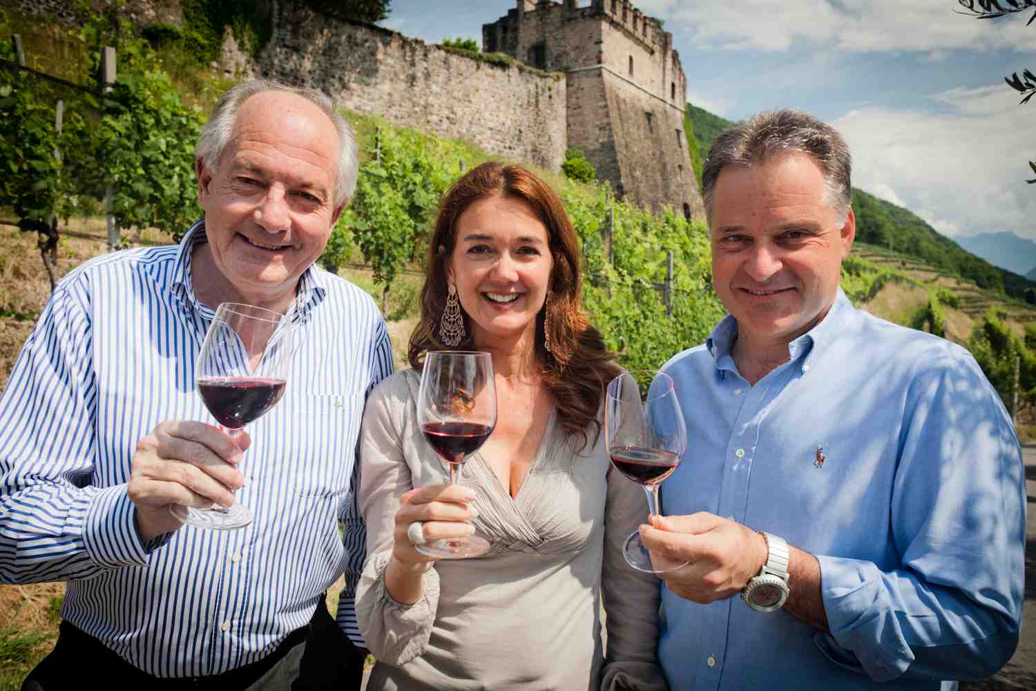 cdm_trio_chat.jpg cdm_trio_chat.jpg